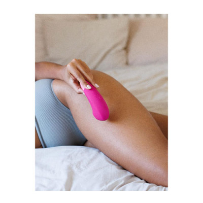 Womanizer Enhance - Vibrant Pink Unboxed View