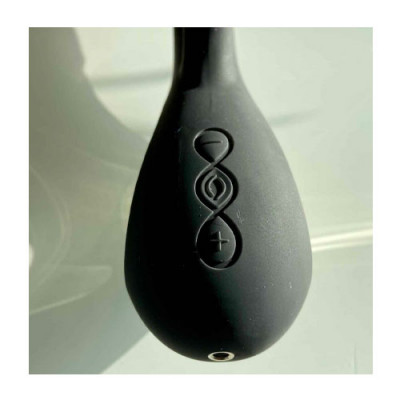 LELO - Soraya Wave - Black Unboxed View