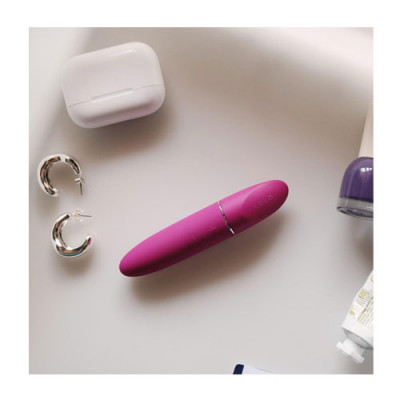 LELO - Mia 3 - Deep Rose Unboxed View