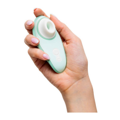 Womanizer Liberty 2 - Sage Unboxed View