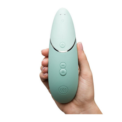 Womanizer Next - Sage Unboxed View
