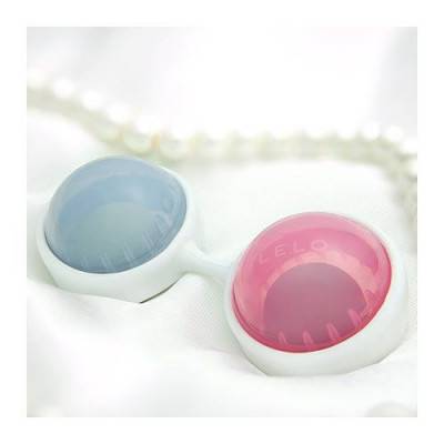 LELO - LUNA Vagina Balls Mini Close Up